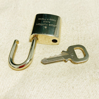 Louis Vuitton Cadenas Bag Charm Gold-plated