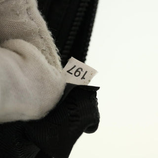 Prada Zip Messenger Bag Horizontal Quilt Tessuto