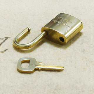 Louis Vuitton Cadenas Bag Charm Gold-plated