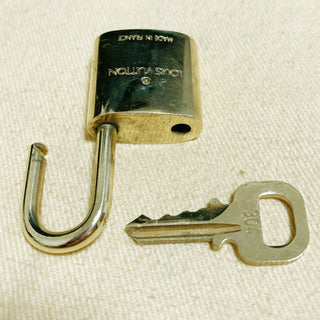 Louis Vuitton Cadenas Bag Charm Gold-plated