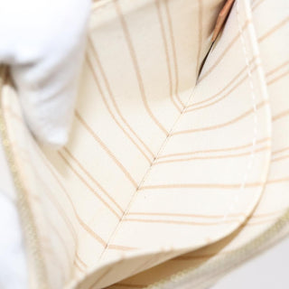 Louis Vuitton Neverfull Pochette Damier