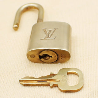 Louis Vuitton Cadenas Bag Charm Gold-plated