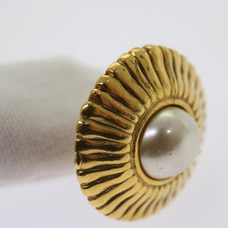 Chanel Vintage CC Clip-On Earrings Metal