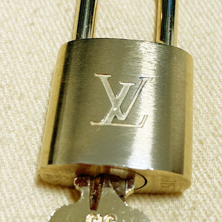 Louis Vuitton Cadenas Bag Charm Gold-plated