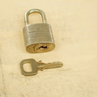 Louis Vuitton Cadenas Bag Charm Gold-plated