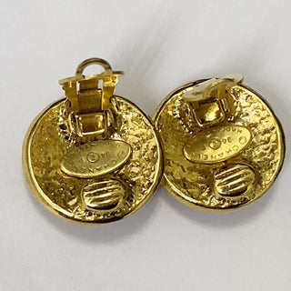 Chanel Vintage Round CC Clip-On Earrings Metal