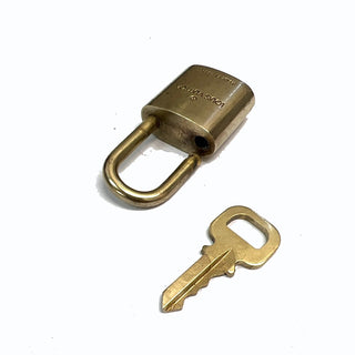Louis Vuitton Cadenas Bag Charm Gold-plated