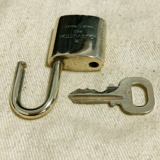 Louis Vuitton Cadenas Bag Charm Gold-plated