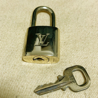 Louis Vuitton Cadenas Bag Charm Gold-plated