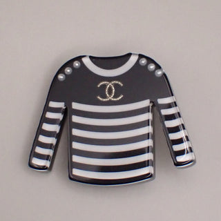 Chanel CC Logo Sweater Clothes Motif Pin Brooch Plastic