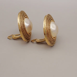 Chanel Vintage Round Clip-On Earrings Metal with Faux Pearl