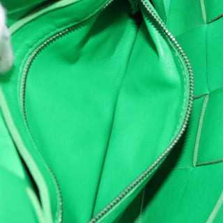 Bottega Veneta Cassette Crossbody Bag Maxi Intrecciato Leather