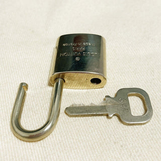 Louis Vuitton Cadenas Bag Charm Gold-plated