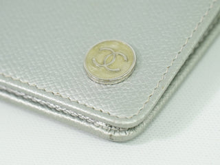 Chanel Coco bouton wallet Leather