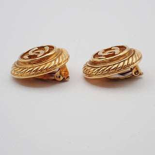 Chanel Vintage CC Round Button Clip-On Earrings Metal