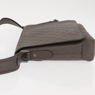 Louis Vuitton District Messenger Bag Damier Infini Leather