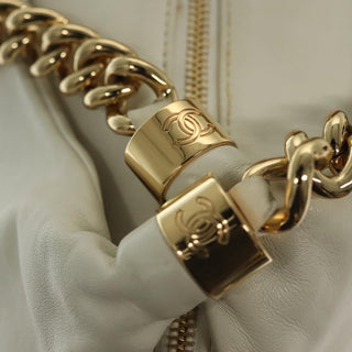 Chanel Rodeo Drive Zip Hobo Lambskin