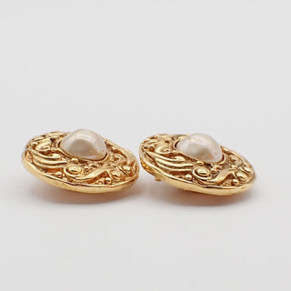 Chanel Vintage Round Clip-On Earrings Metal with Faux Pearl