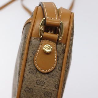 Gucci Zip Pouch GG Canvas