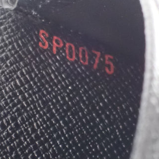 Louis Vuitton Porte Monnaie Billet Carte Crédit Leather