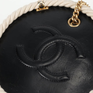 Chanel En Vogue Round Bag Crumpled Calfskin