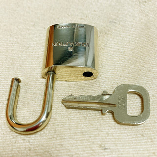 Louis Vuitton Cadenas Bag Charm Gold-plated