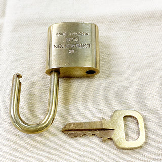 Louis Vuitton Cadenas Bag Charm Gold-plated