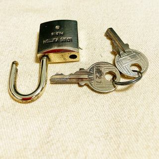 Louis Vuitton Cadenas Bag Charm Gold-plated