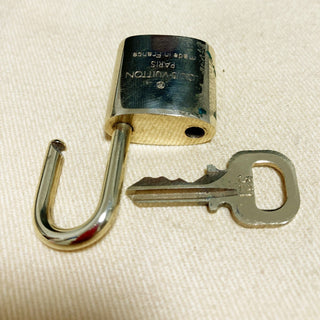 Louis Vuitton Cadenas Bag Charm Gold-plated