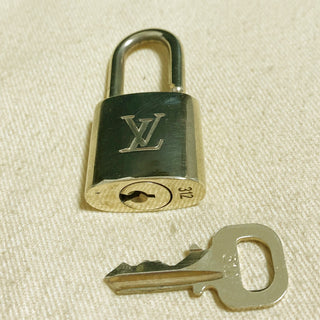 Louis Vuitton Cadenas Bag Charm Gold-plated