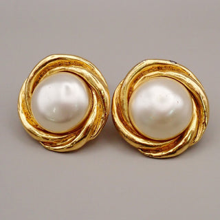 Chanel Vintage Round Chain Clip-On Earrings Metal with Faux Pearl