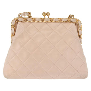 Chanel Kiss lock shoulder bag Leather