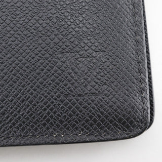 Louis Vuitton Brazza Long Bifold wallet Taiga Leather