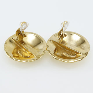 Chanel Vintage CC Quilted Round Button Clip-On Earrings Metal