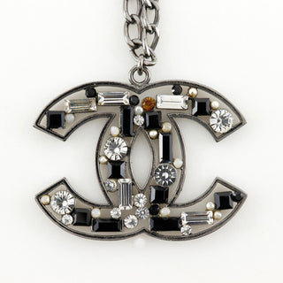 Chanel CC Pendant Necklace Metal
