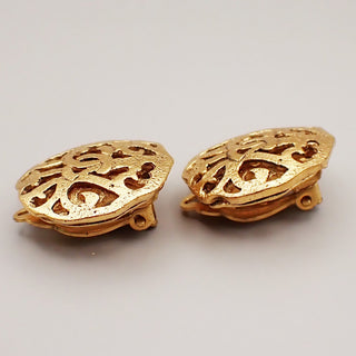 Chanel Vintage Round CC Clip-On Earrings Metal