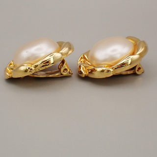 Chanel Vintage Round Clip-On Earrings Metal with Faux Pearl