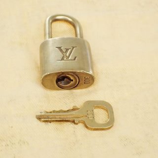 Louis Vuitton Cadenas Bag Charm Gold-plated