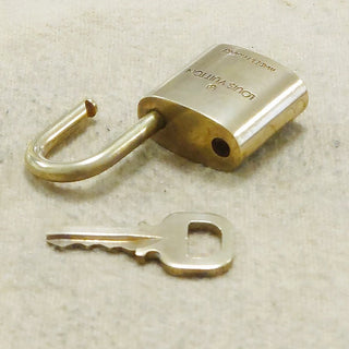 Louis Vuitton Cadenas Bag Charm Gold-plated