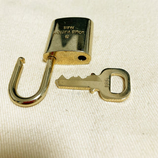 Louis Vuitton Cadenas Bag Charm Gold-plated