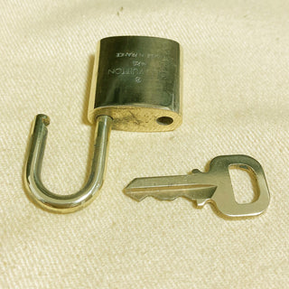 Louis Vuitton Cadenas Bag Charm Gold-plated
