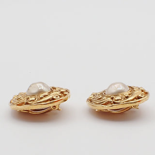 Chanel Vintage Round Clip-On Earrings Metal with Faux Pearl