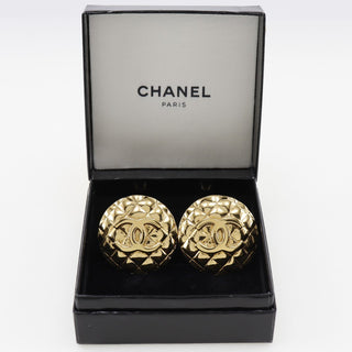 Chanel Vintage Round CC Clip-On Earrings Metal