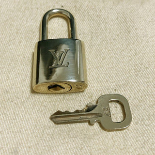 Louis Vuitton Cadenas Bag Charm Gold-plated