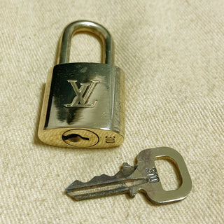 Louis Vuitton Cadenas Bag Charm Gold-plated