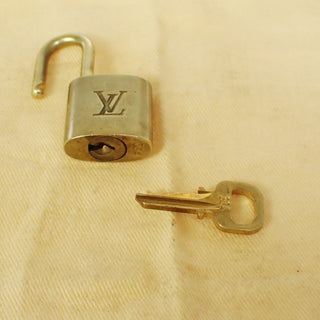 Louis Vuitton Cadenas Bag Charm Gold-plated
