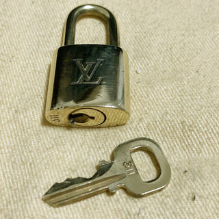 Louis Vuitton Cadenas Bag Charm Gold-plated