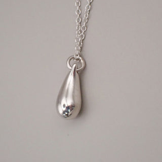 Tiffany & Co. Elsa Peretti Teardrop Necklace Silver 925