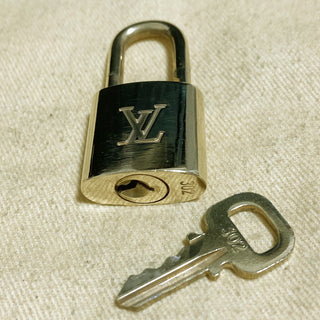 Louis Vuitton Cadenas Bag Charm Gold-plated