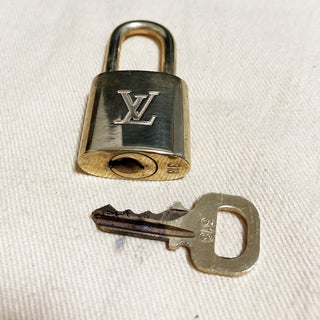 Louis Vuitton Cadenas Bag Charm Gold-plated